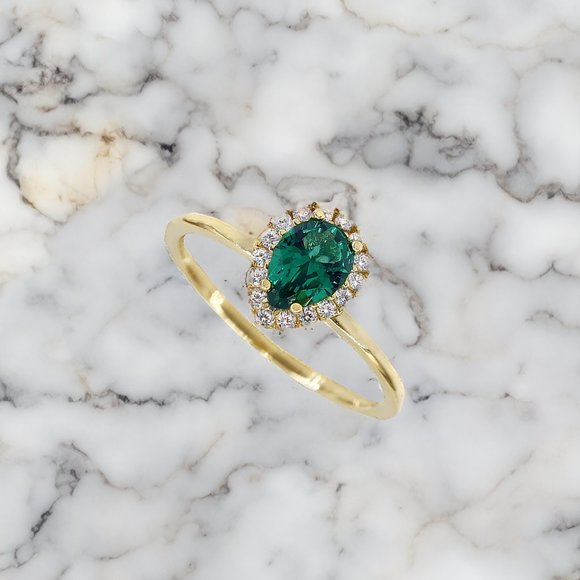 Genuine 10KT Yellow Gold Ring, Size 7, Green CZ Stone 4x5mm, Elegant 1.5mm Band - Picture 5 of 5